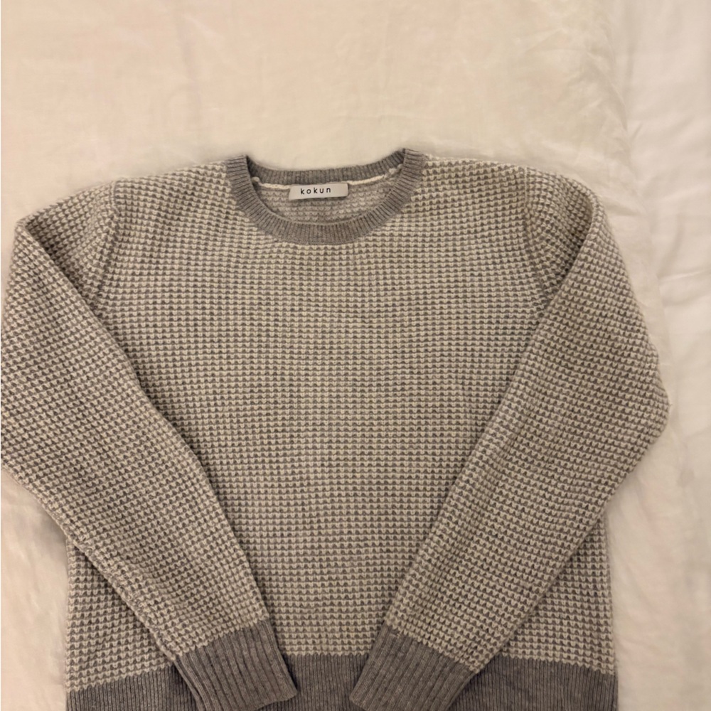 Gray Crewneck Cashmere Sweater for Women